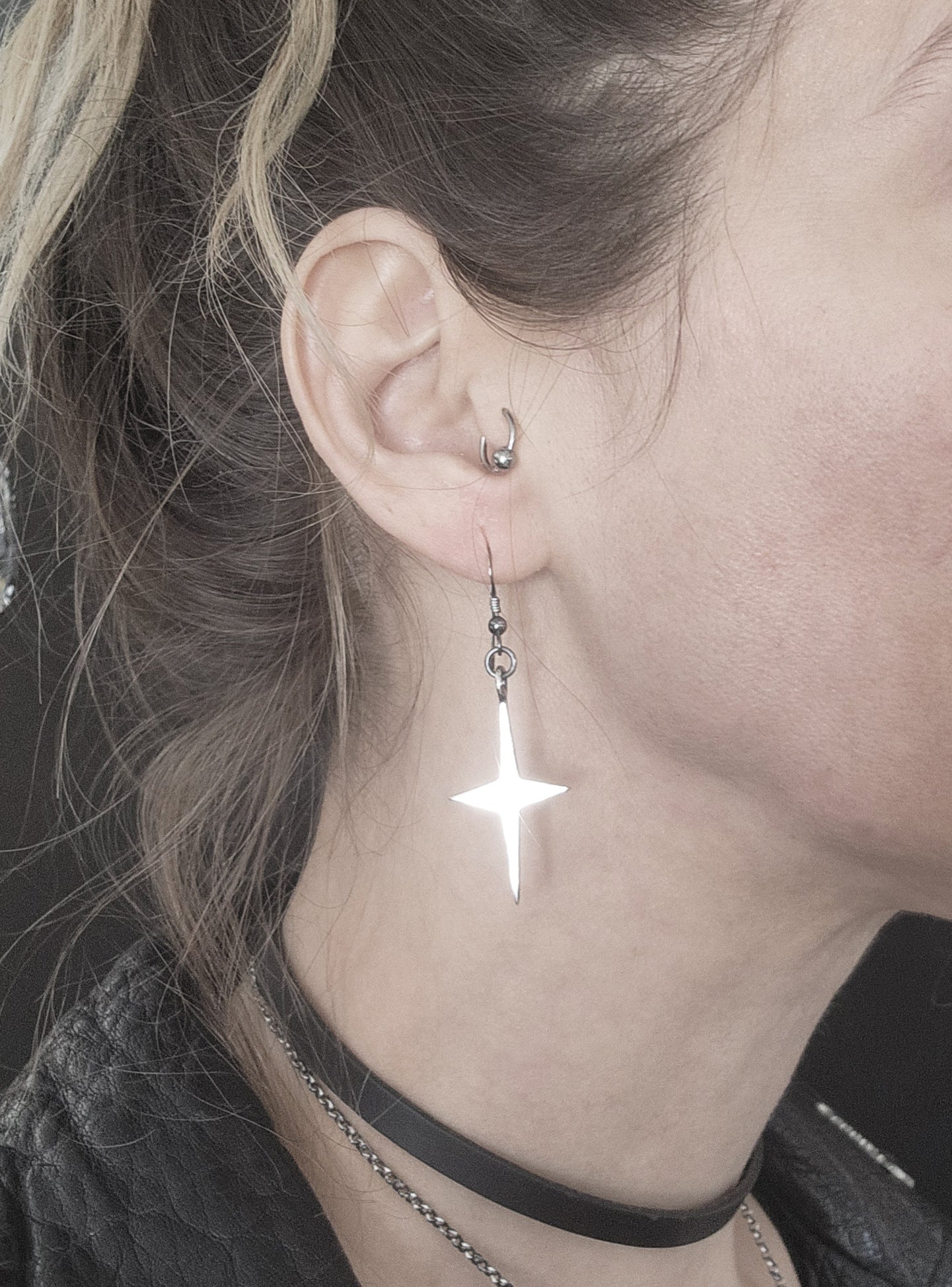 INNER LIGHT earrings