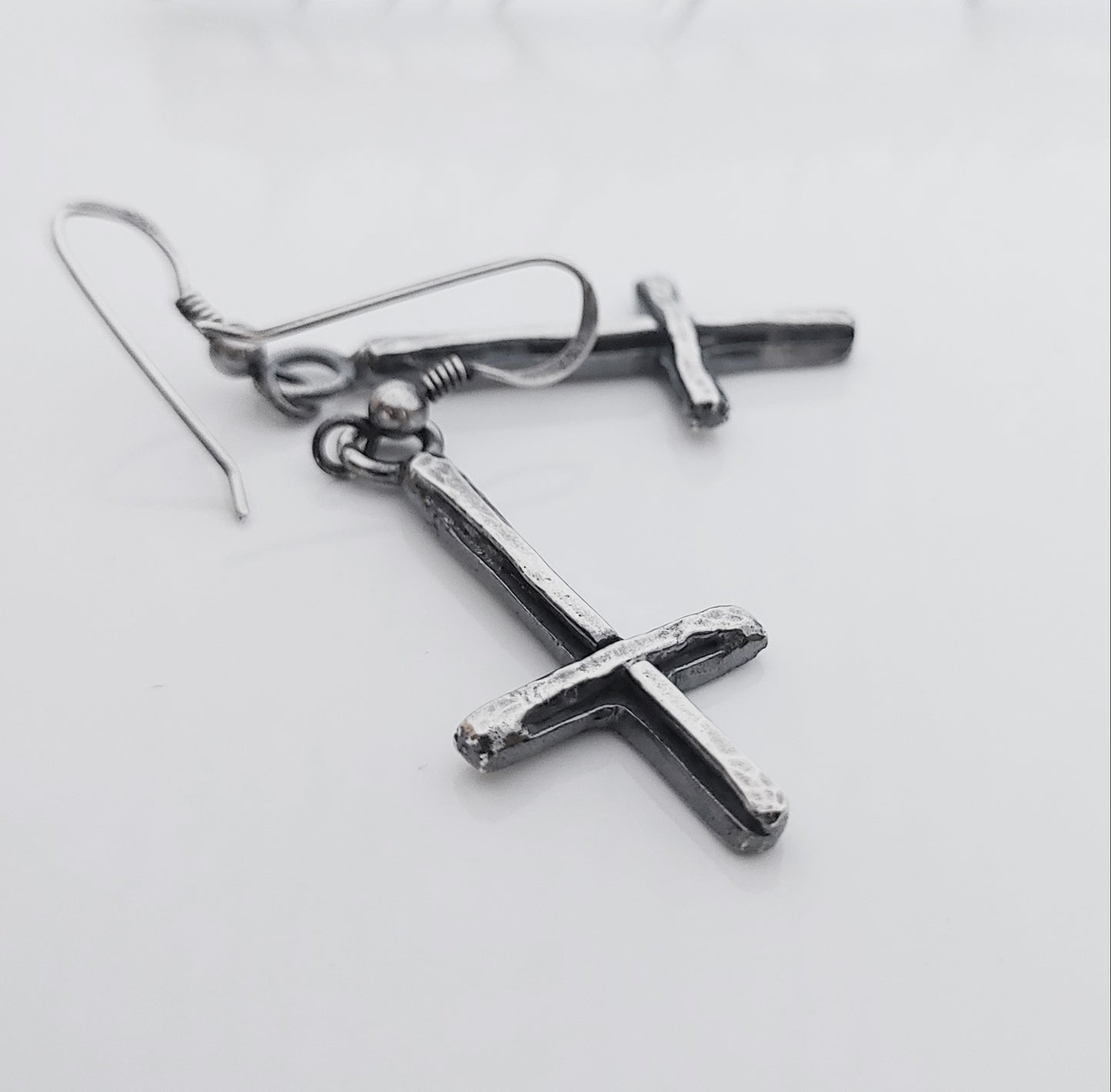INVERTED CROSSES earrings