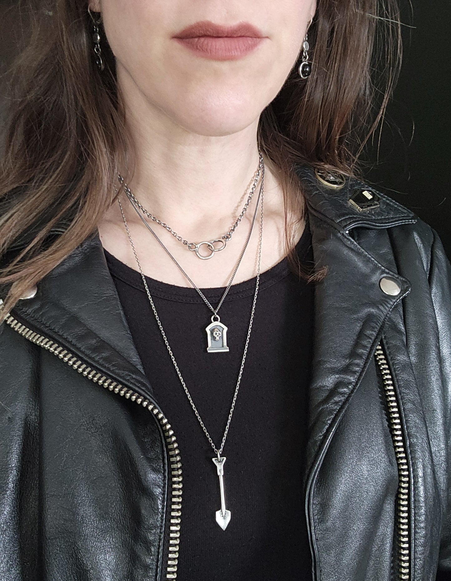 GRAVE DIGGER necklace