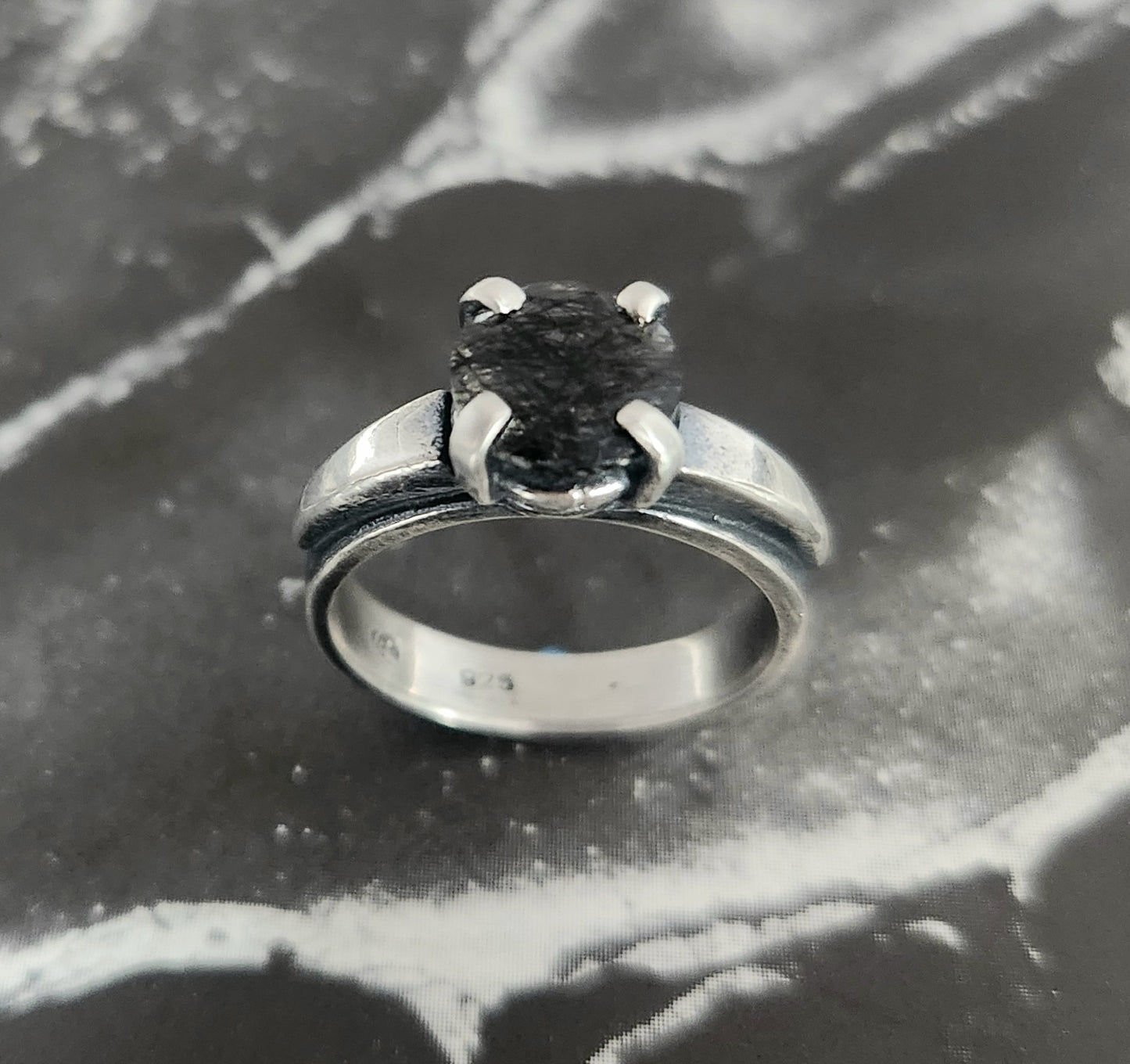 CELESTE ring with rutilated quartz