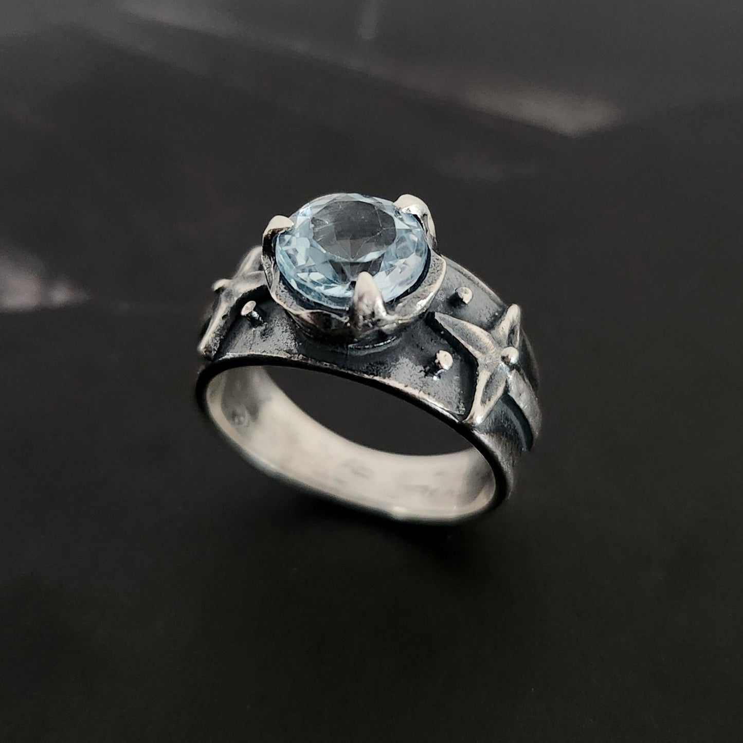 DELPHINE ring with blue topaz