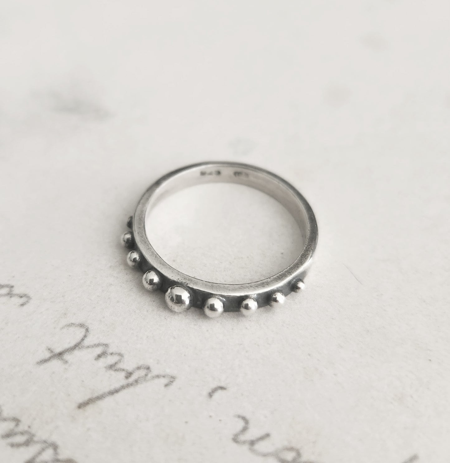 NINE LIVES ring