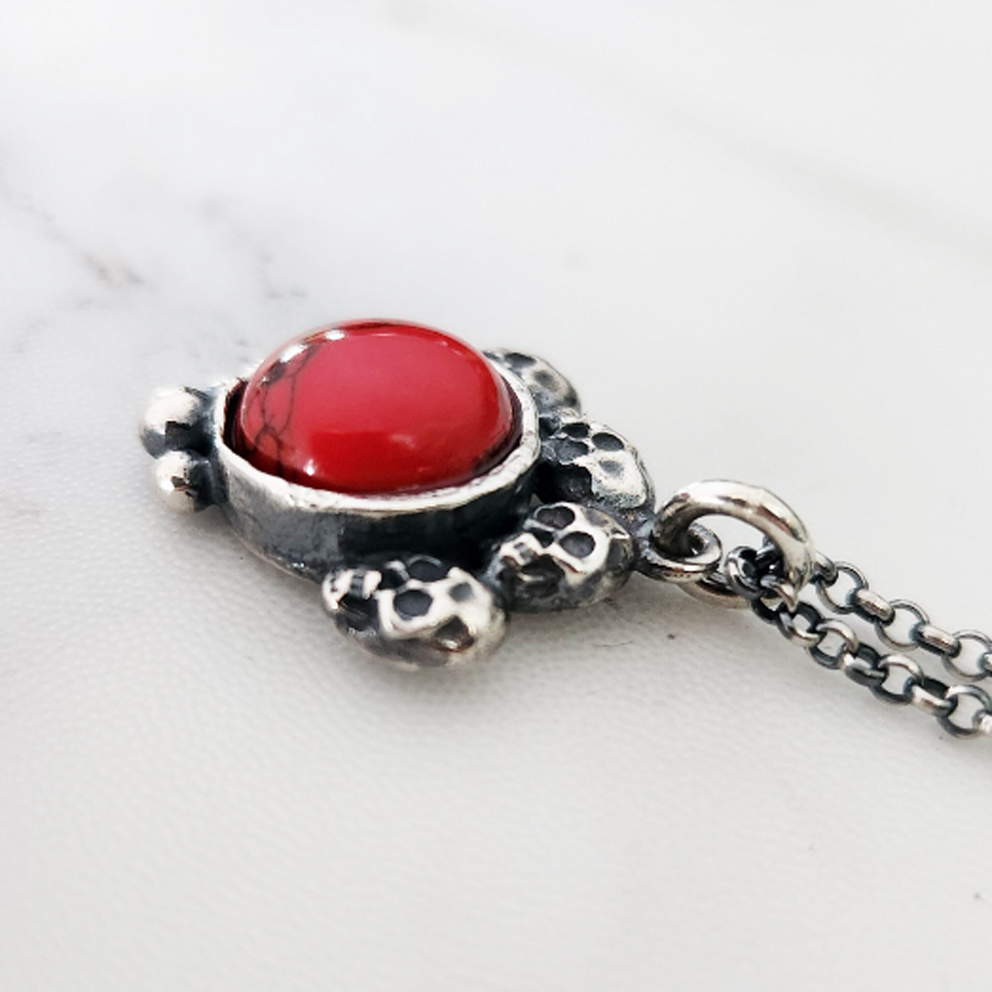 TEMPLE necklace with red howlite