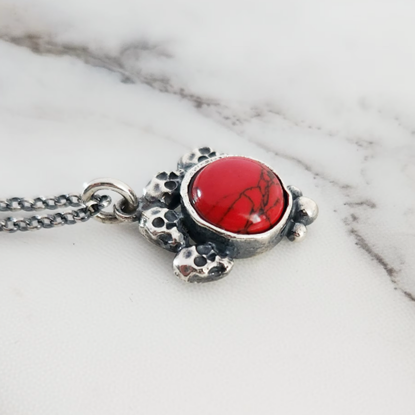 TEMPLE necklace with red howlite