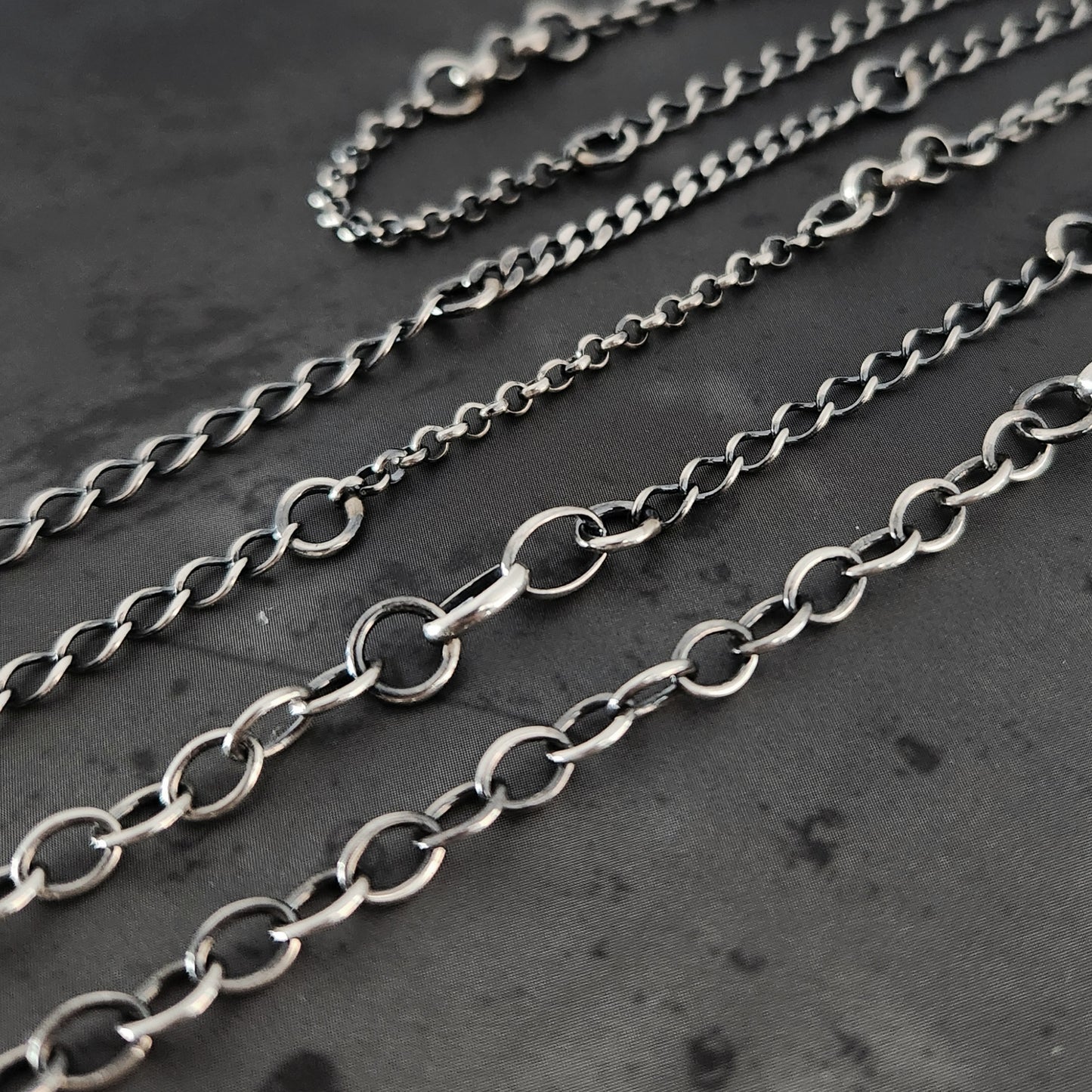 BITS N PIECES 28 inch chain