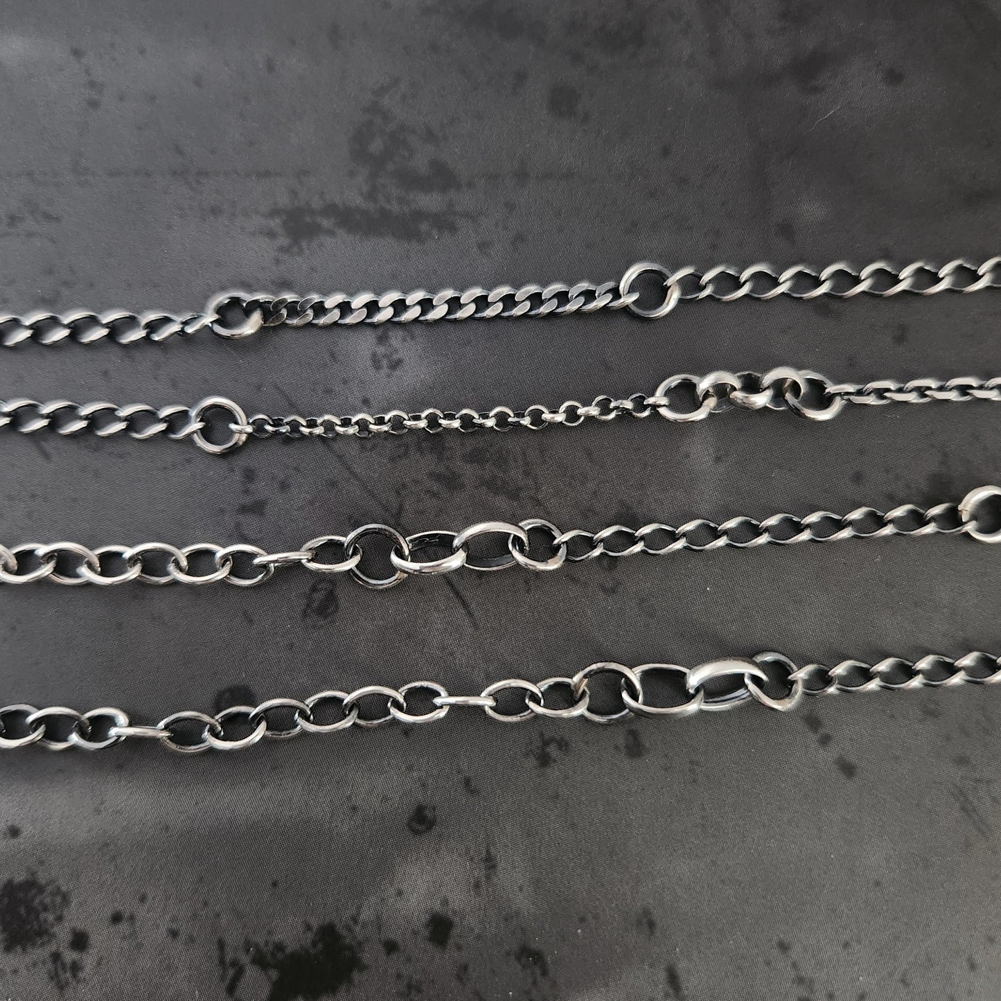 BITS N PIECES 28 inch chain