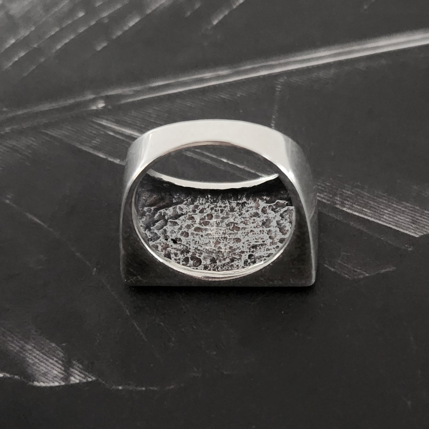 BRUTAL ring
