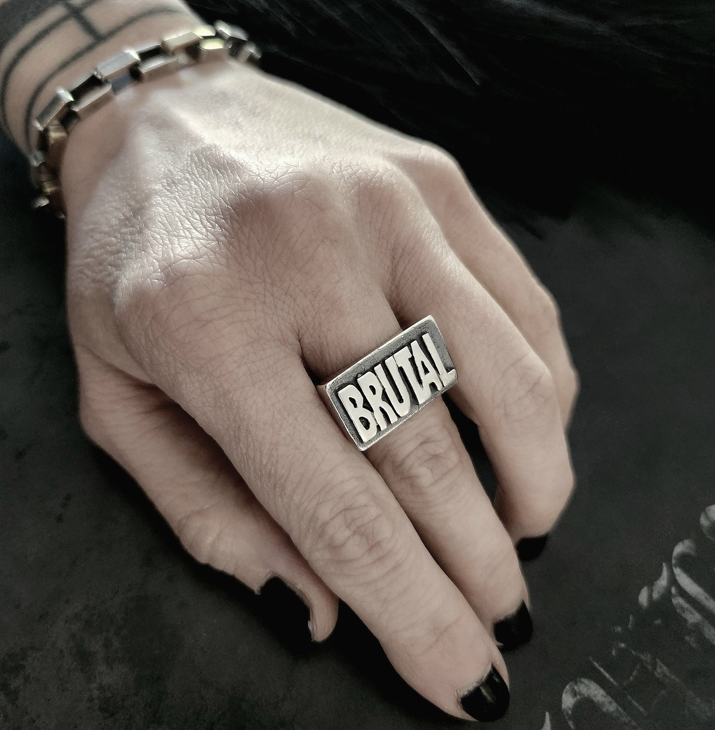 BRUTAL ring