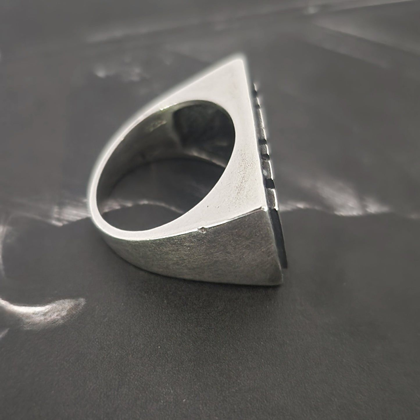 BRUTAL ring