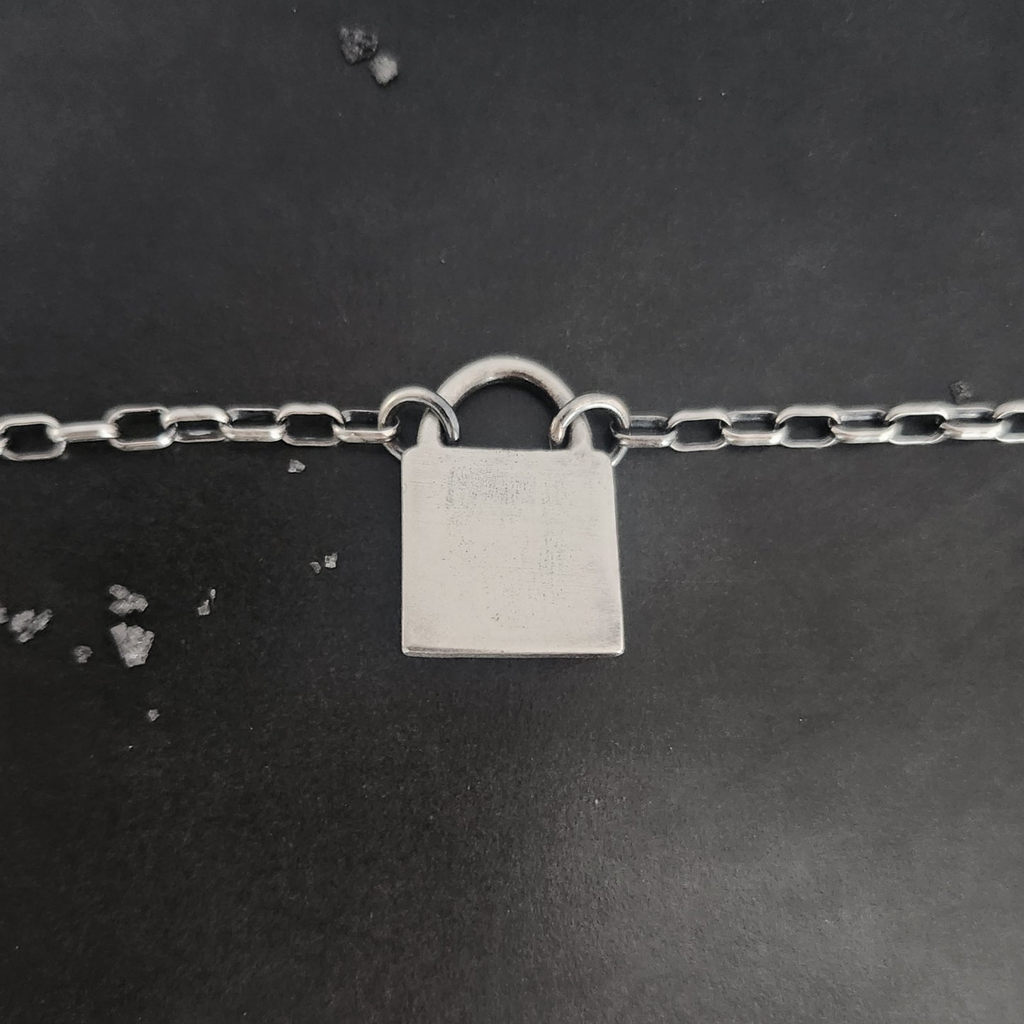 CLANDESTINE necklace