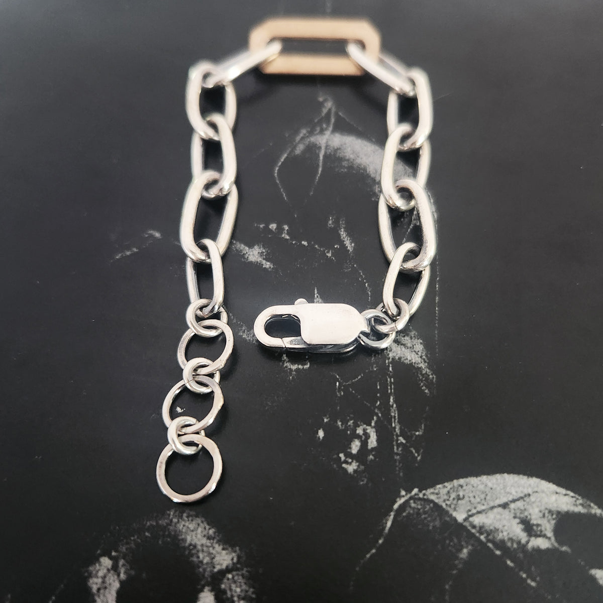 CORNERSTONE bracelet with bronze