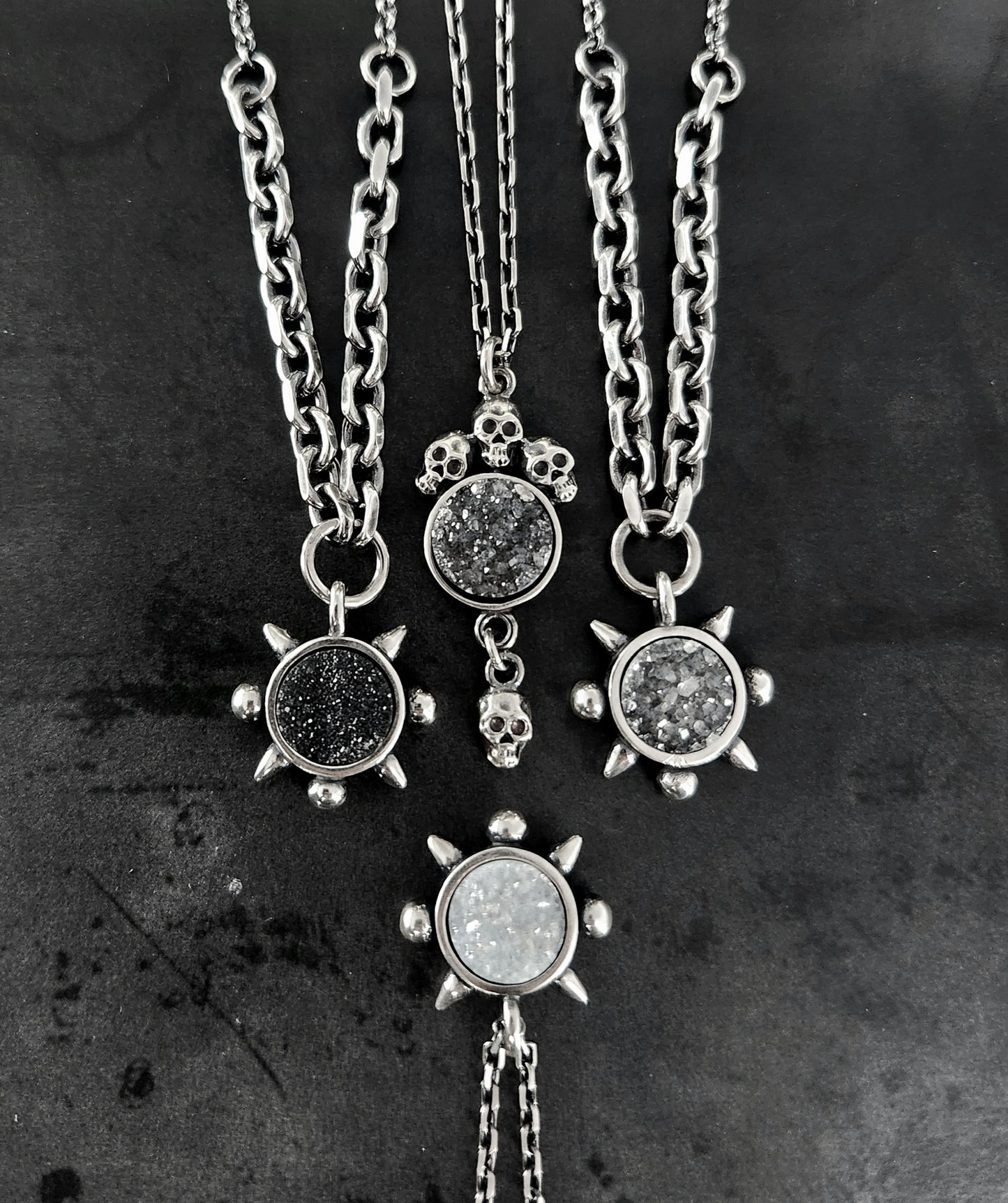 TEMPLE necklace with onyx druzy