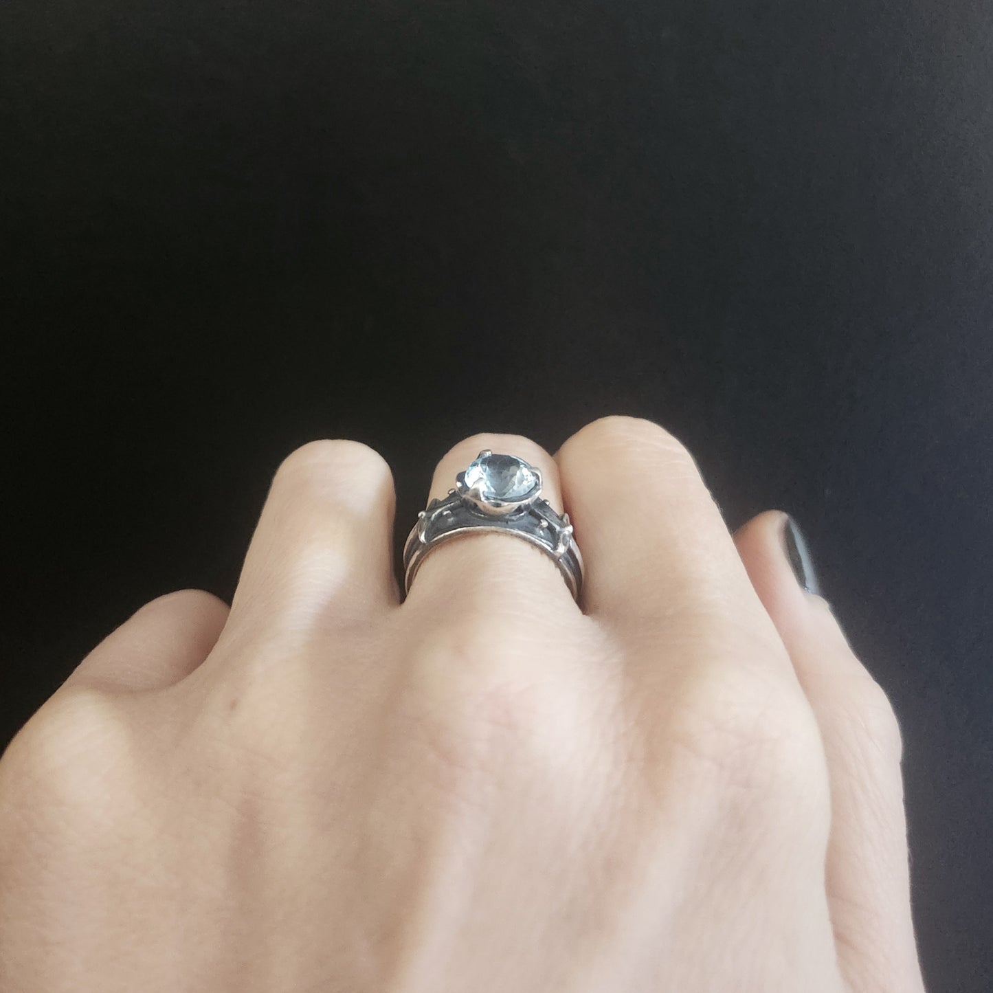 DELPHINE ring with blue topaz
