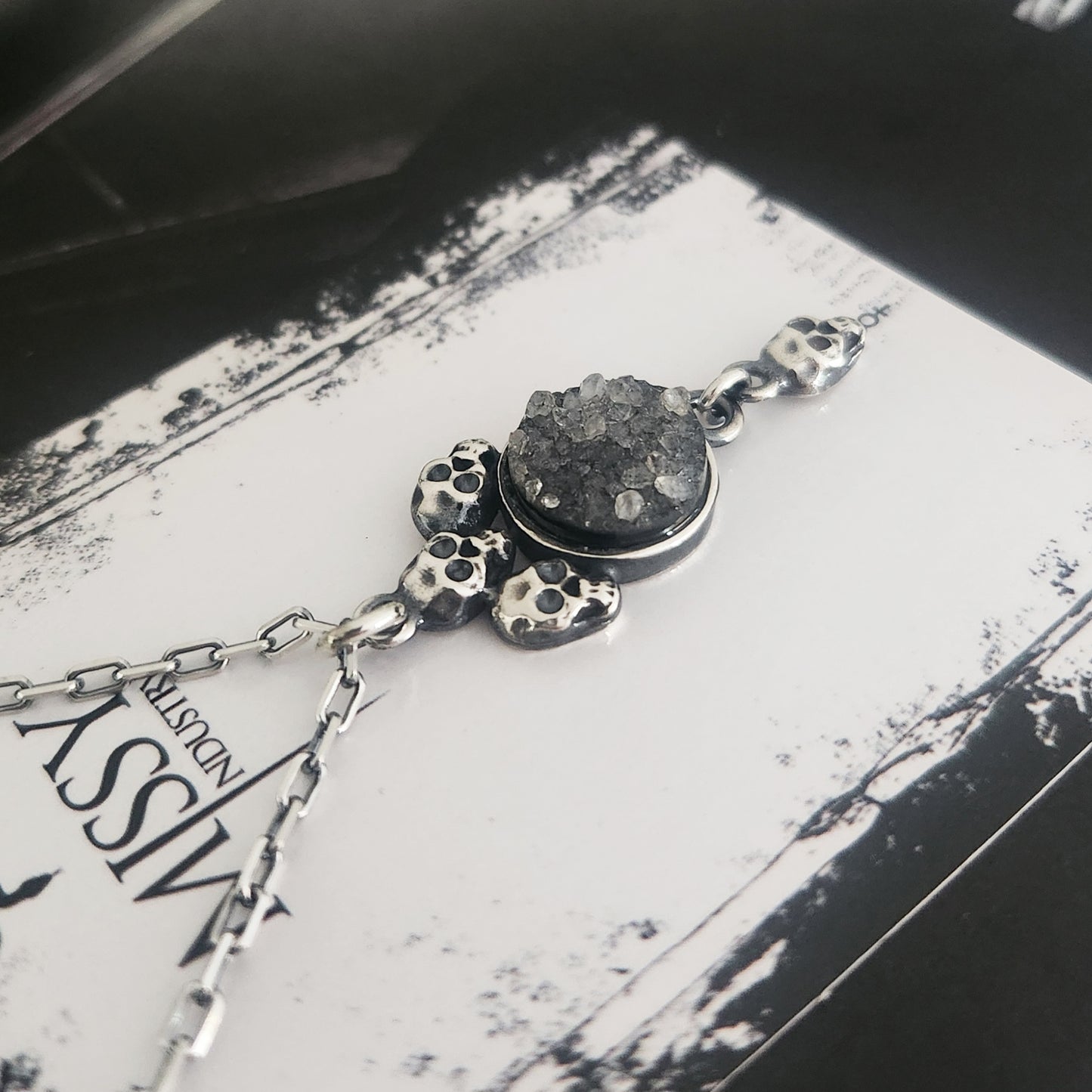 TEMPLE necklace with onyx druzy