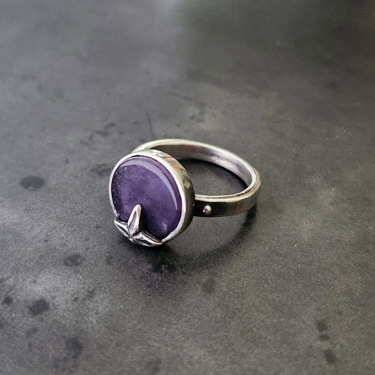 ELSA ring with amethyst
