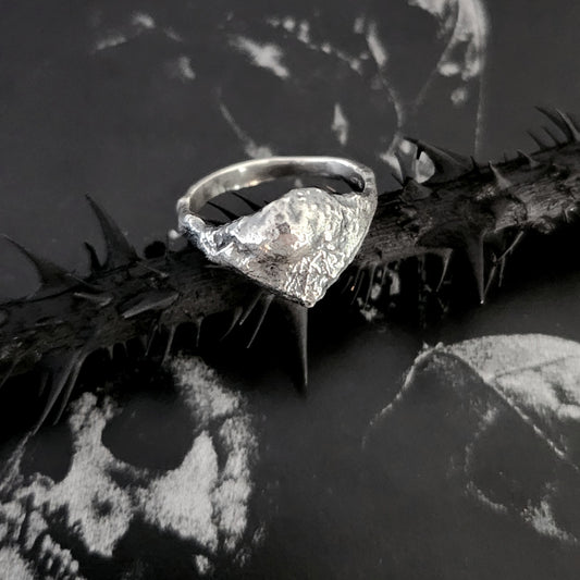 FORSAKEN ring