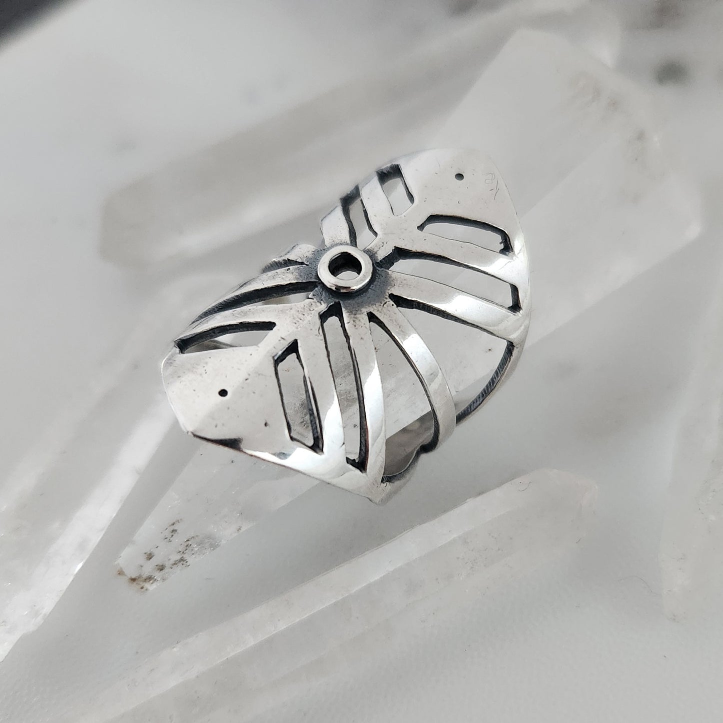 Pre-order FRACTAL ring