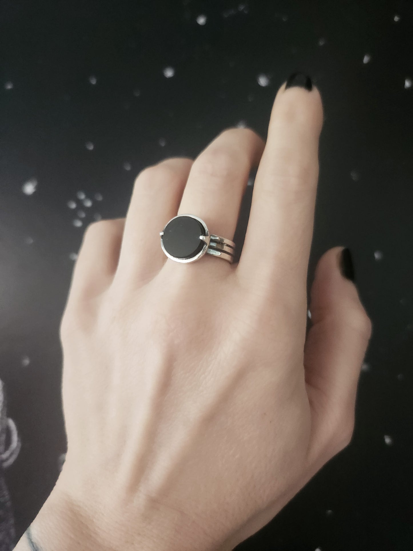 HELIOS RING with onyx