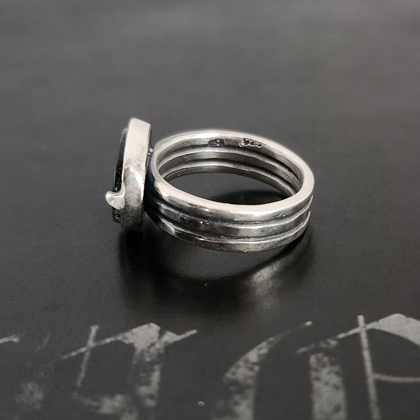 HELIOS ring with rutilated quartz