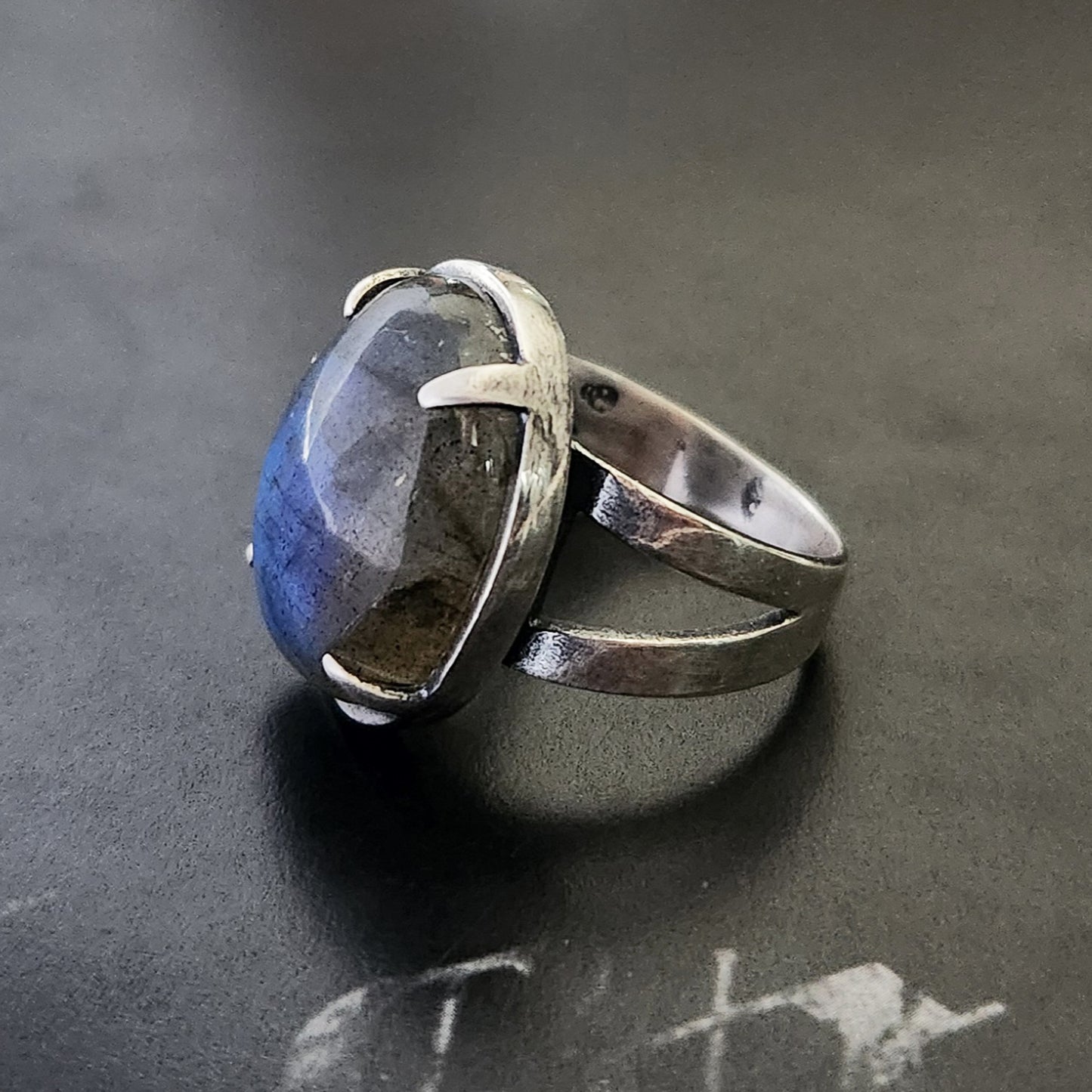 LABRADORITE ring size 8