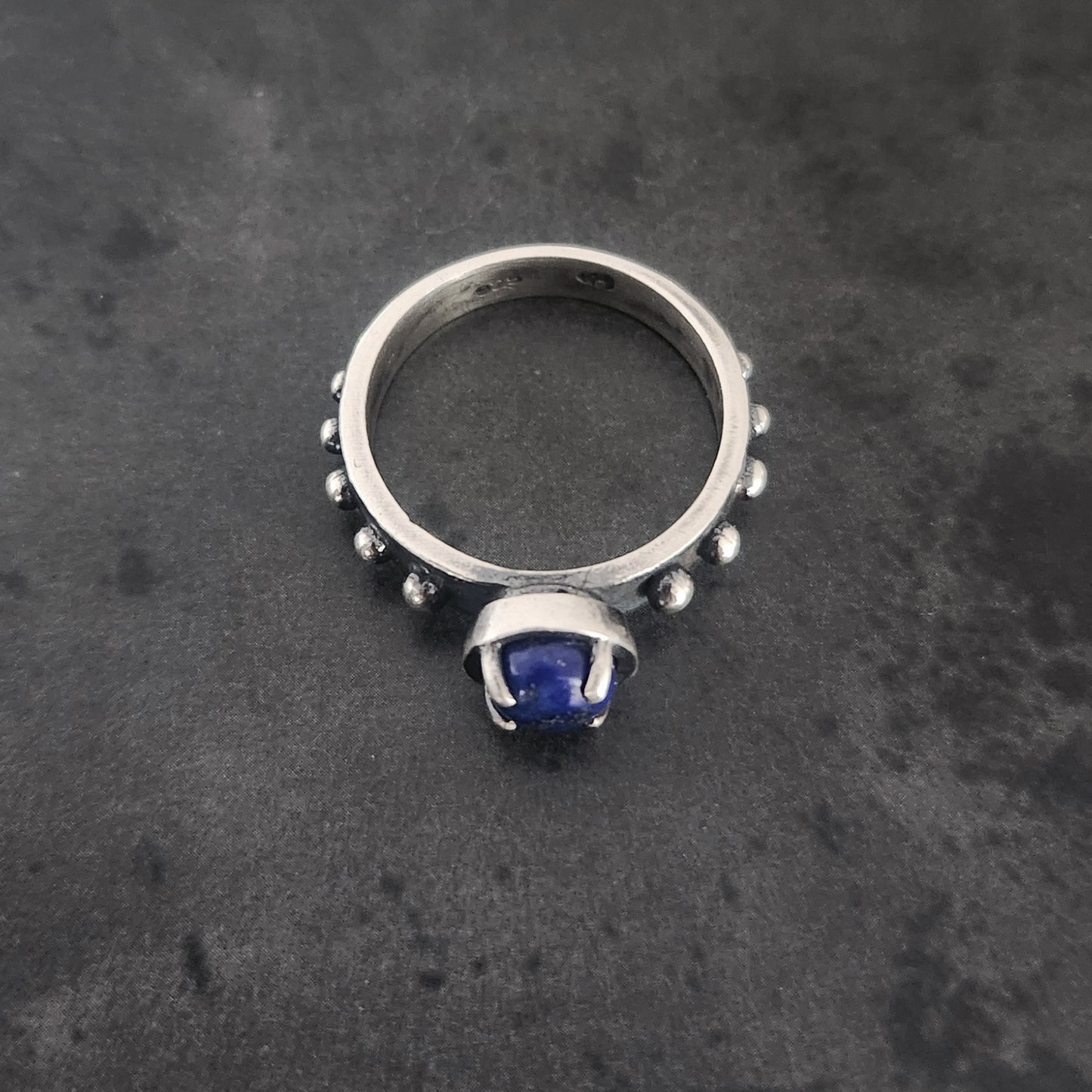 MAZZY ring with lapis lazuli or rainbow moonstone