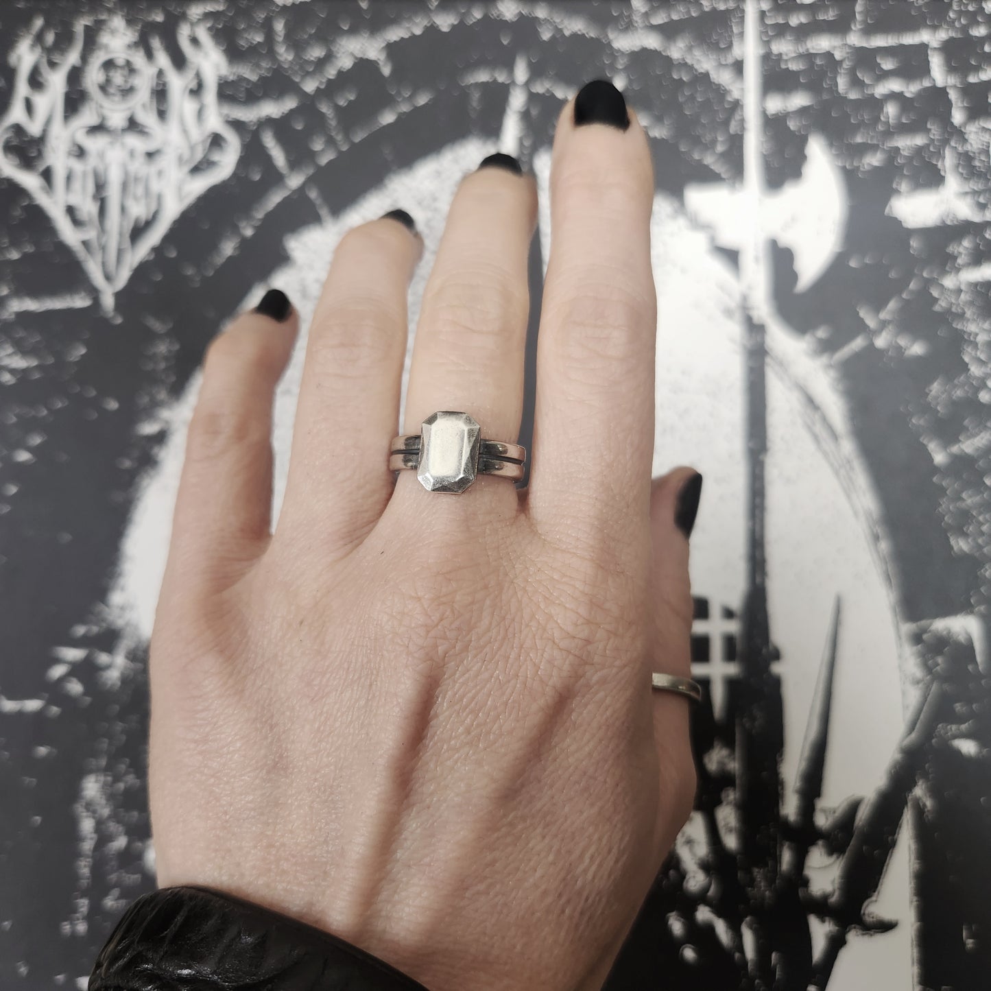 NOSTALGIA ring