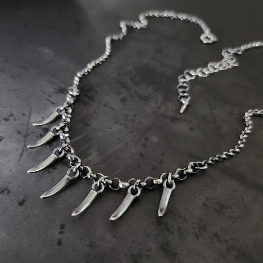 ON THE PROWL necklace