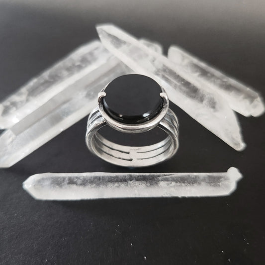 HELIOS RING with onyx
