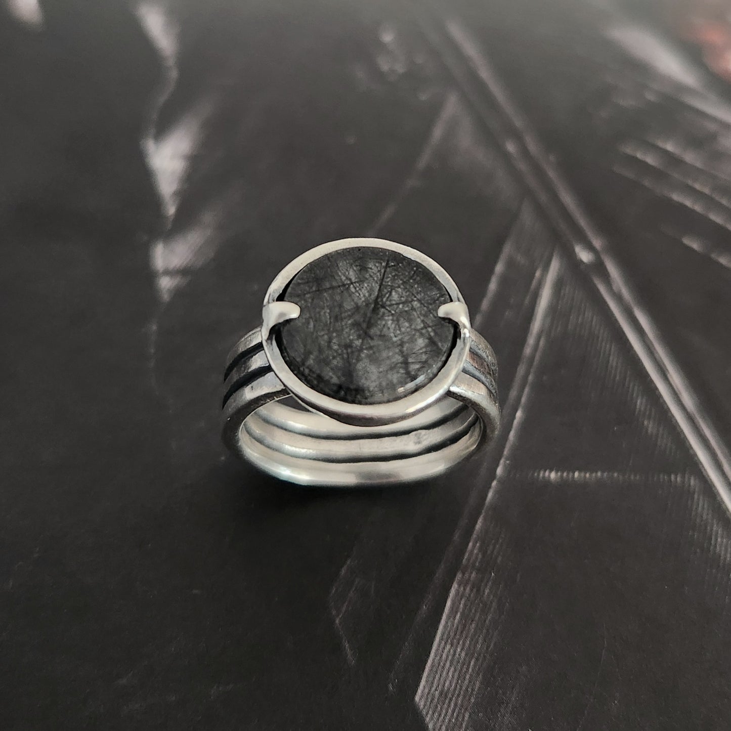 HELIOS ring with rutilated quartz