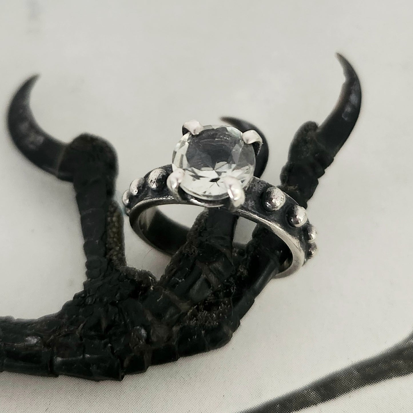 RADIANCE ring with green amethyst