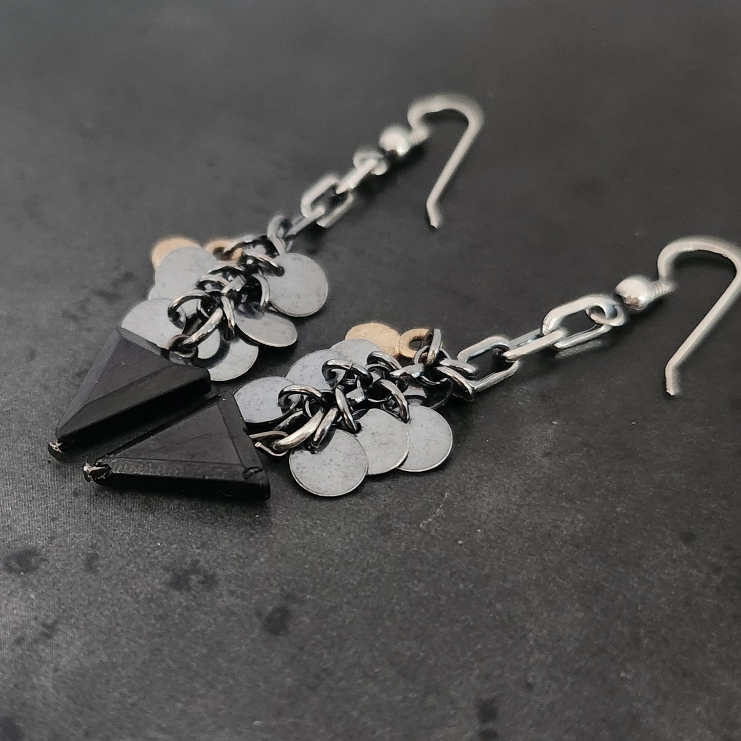 SPINEL TRIANGLES earrings