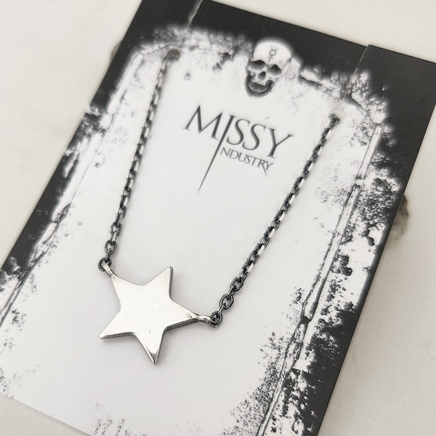 STARSTRUCK necklace