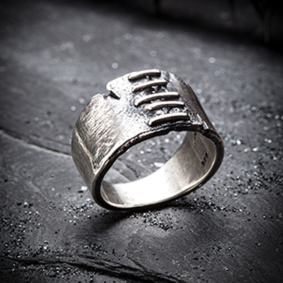 SUTURES ring