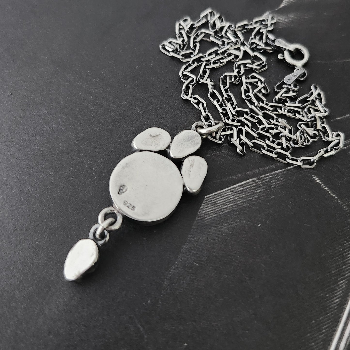 TEMPLE necklace with onyx druzy