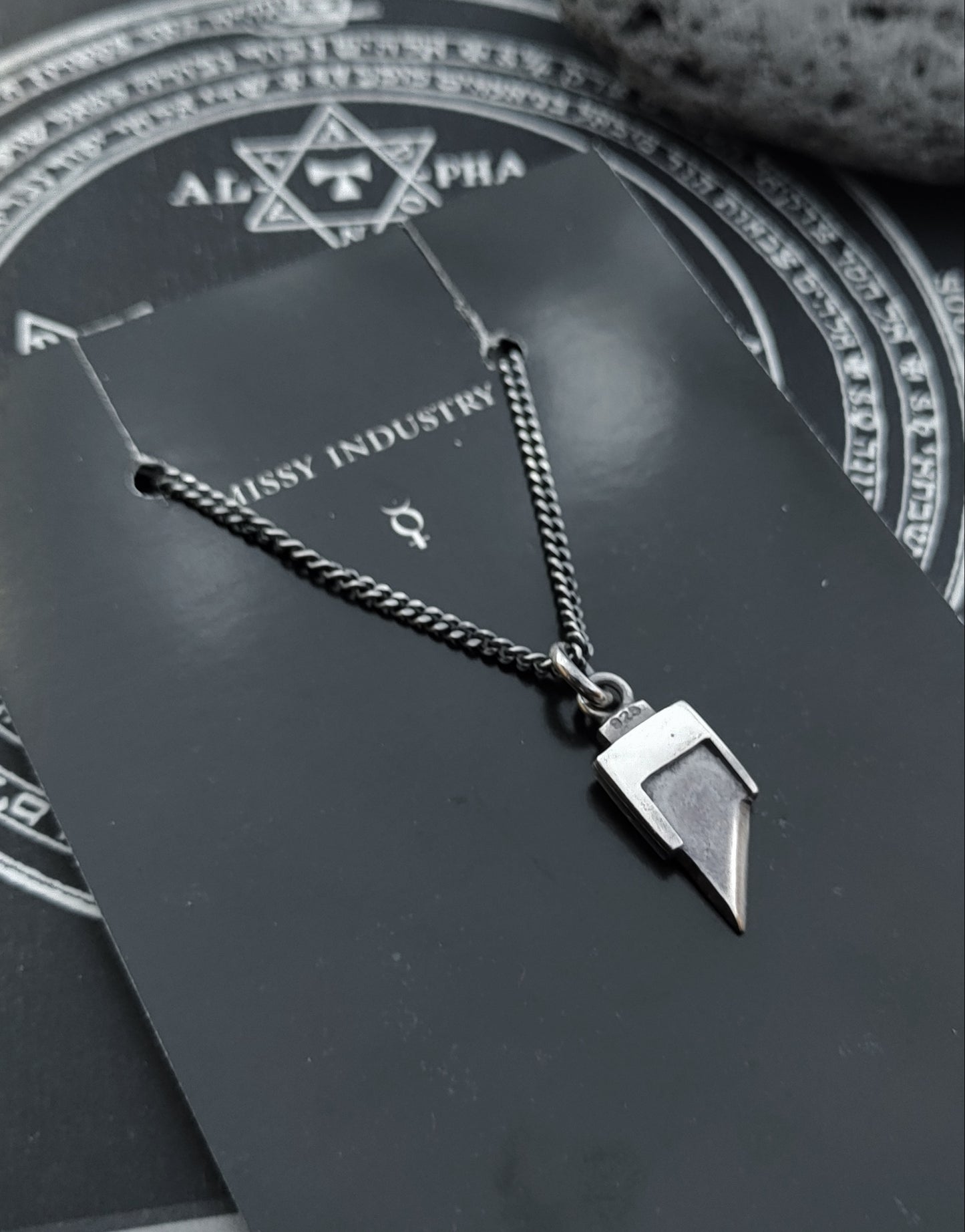 Mini GUILLOTINE necklace