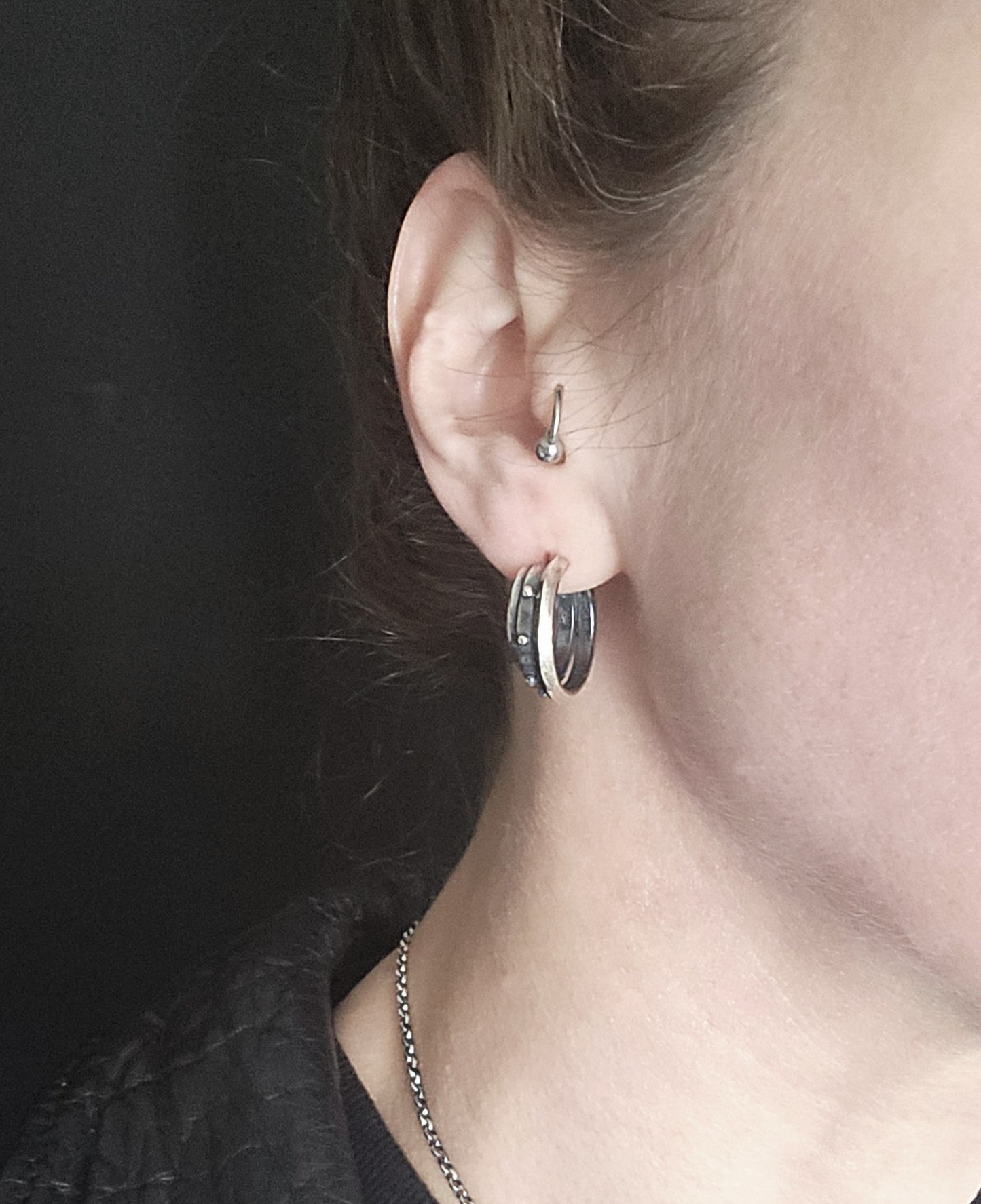 TRIPLE HOOPS
