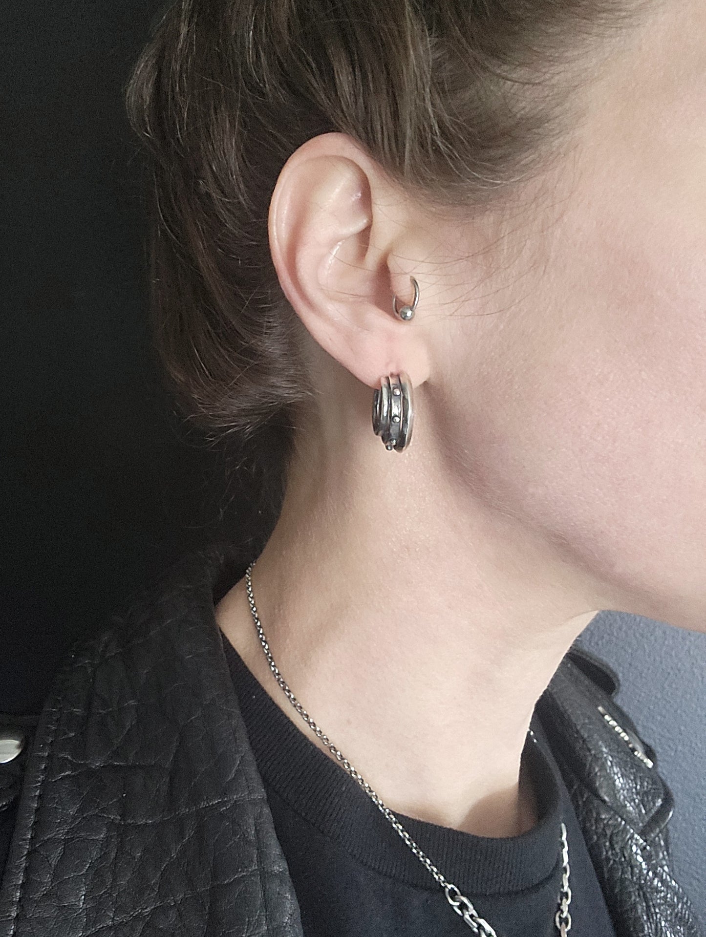 TRIPLE HOOPS