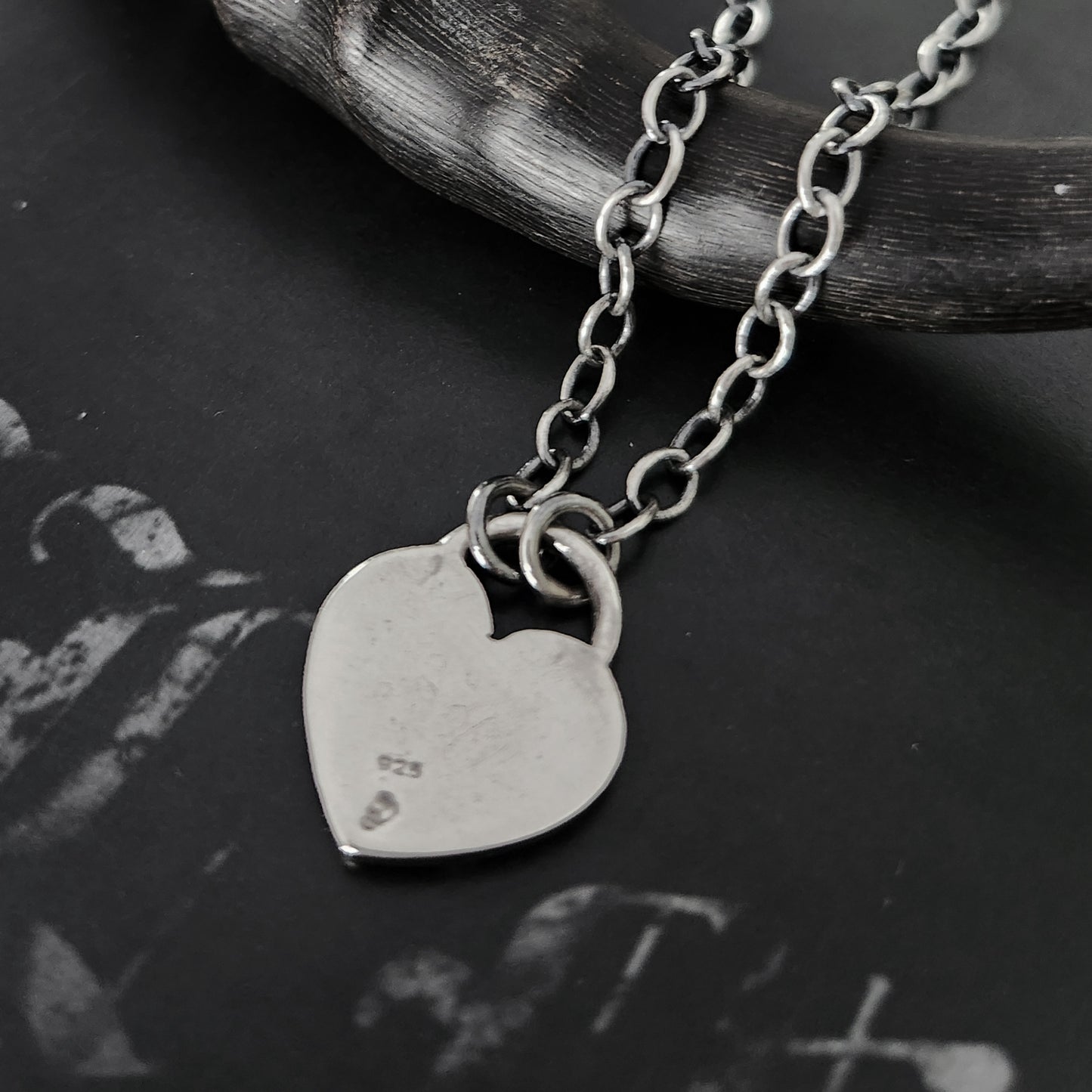 WEB HEART necklace