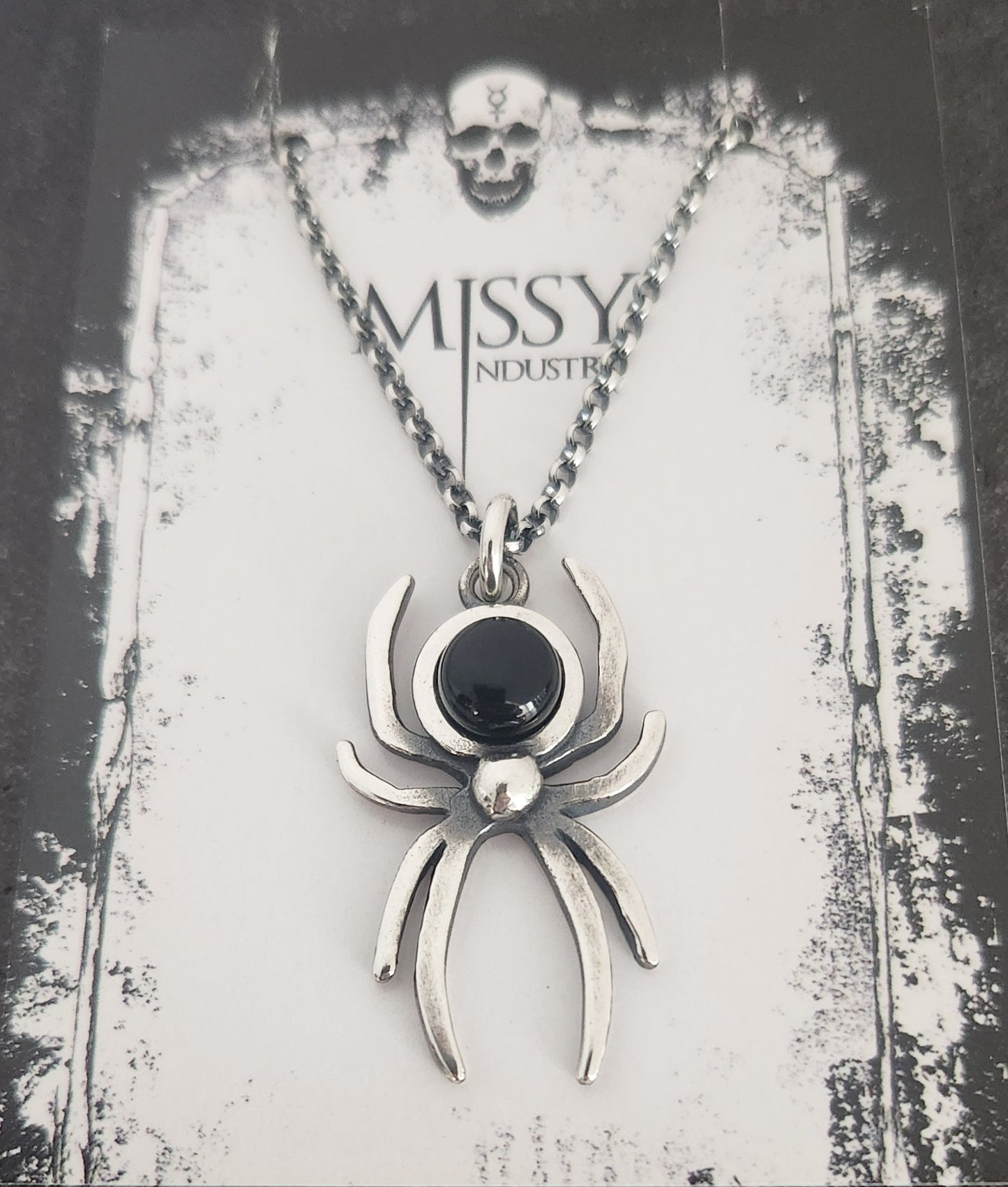 WIDOW necklace with onyx