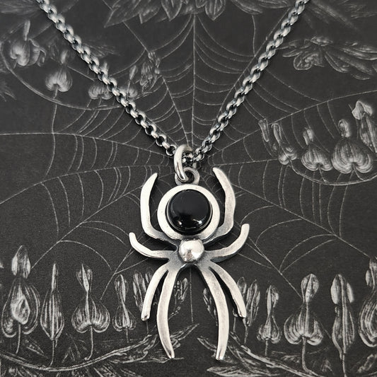 WIDOW necklace with onyx